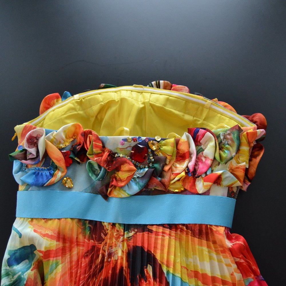 Multicolor fun strapless dress w/ rosettes - Picture 9 of 12